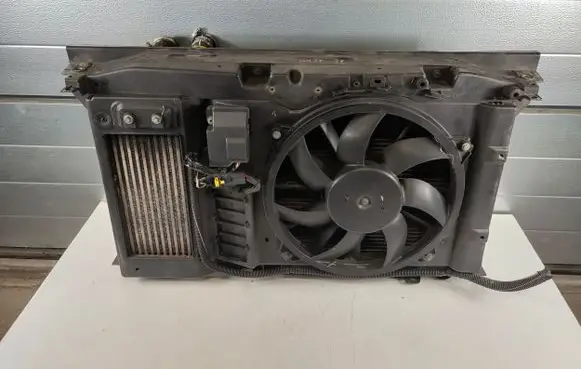 Peugeot 3008 I Radiator support slam panel