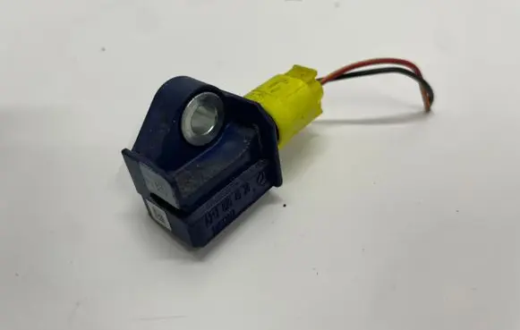 Mercedes-Benz E W212 Airbag deployment crash/impact sensor A2128204926