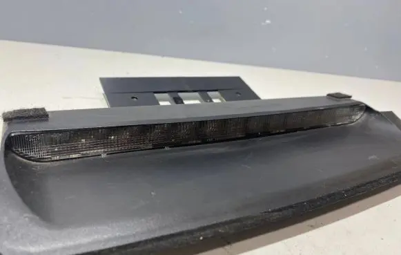 Volvo S60 Third/center stoplight 8641732