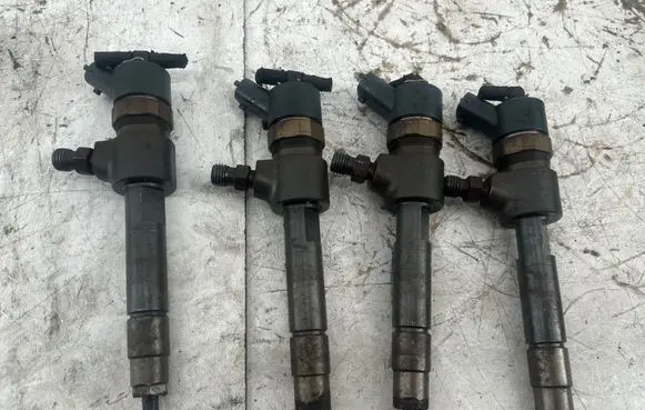 Opel Zafira A Fuel injectors set 0445110165