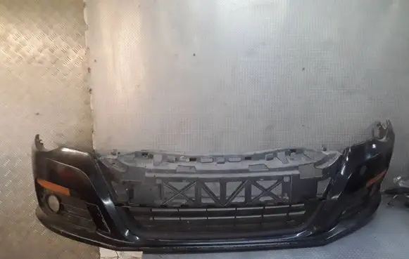 Volkswagen PASSAT CC Front bumper 