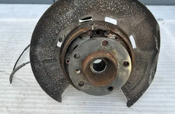 BMW X5 E70 Stub axle 6770984 A3560