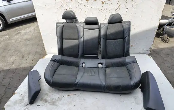Peugeot 508 Second row seats 