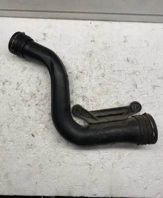Volkswagen Golf V Intercooler hose/pipe 1K0145762
