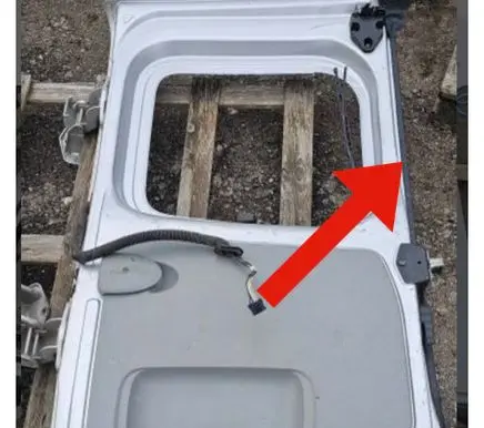 Opel Vivaro Loading door rubber seal (on body)