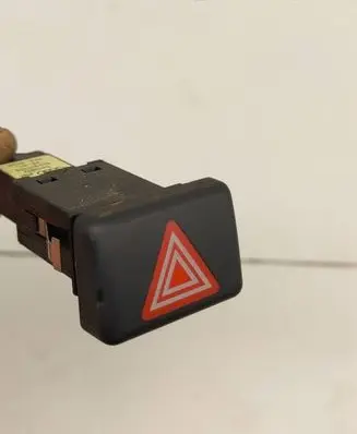 Audi A4 S4 B7 8E 8H Hazard light switch 8E0941509 B6WL