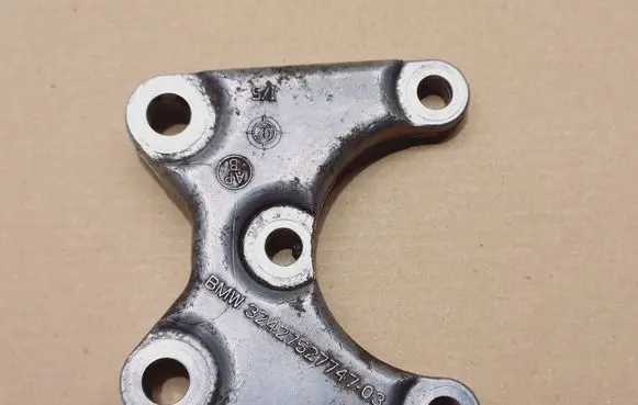 BMW 5 E60 E61 Power steering pump mounting bracket 32427527747