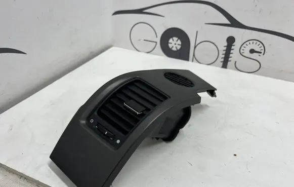 Honda CR-V Dashboard side air vent grill/cover trim 77630SWA