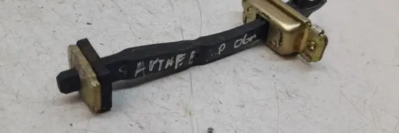 Hyundai Santa Fe Front door check strap stopper