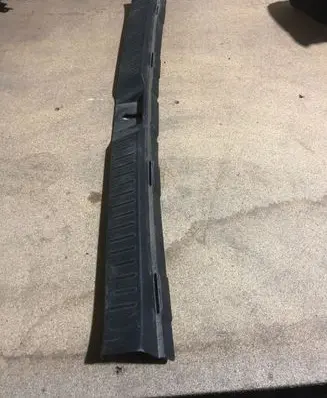 Toyota Corolla Verso AR10 Trunk/boot sill cover protection 647160F010
