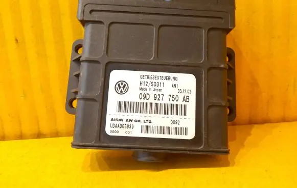 Porsche Cayenne (9PA) Gearbox control unit/module 09D927750AB