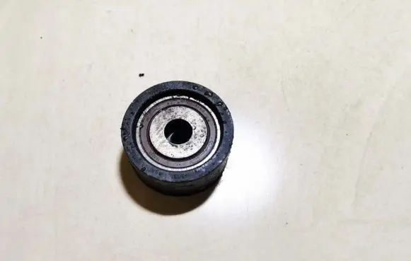 Audi A4 S4 B5 8D Belt tensioner pulley 