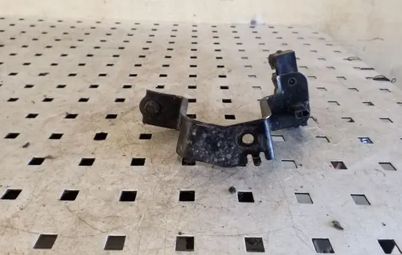 Lexus CT 200H Other engine bay part