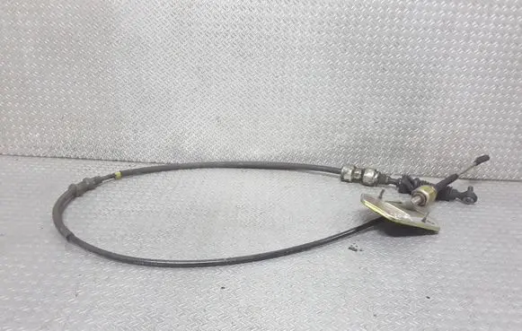 Nissan Maxima A34 Gear shift cable linkage
