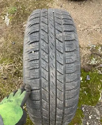Nissan Navara D40 R17 summer tire 
