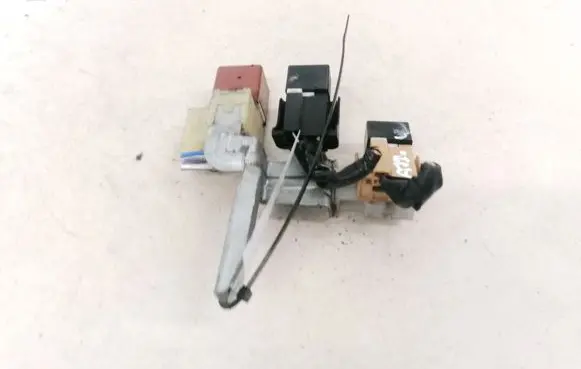 Toyota Avensis Verso Fuse box set 9098702016 90987-02016