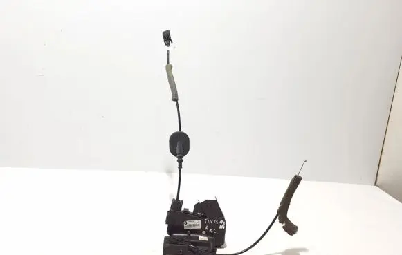 Renault Talisman Rear door lock 825032679R