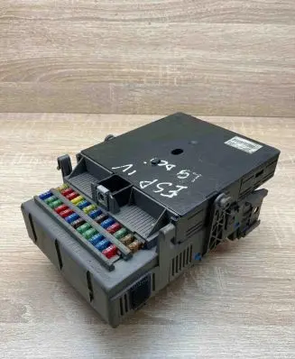 Renault Laguna II Fuse module 518095500 8200283802 8200315964