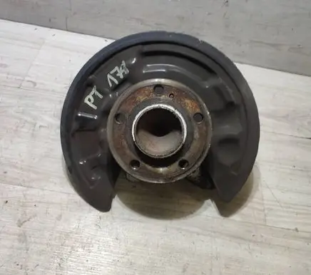 Mercedes-Benz CLA C117 X117 W117 Rear wheel hub
