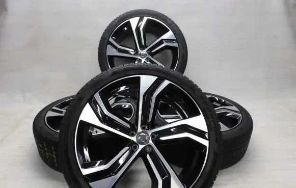 Volvo XC90 R22 alloy rim 