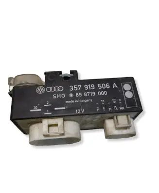 Volkswagen Golf IV Coolant fan relay 357919506A 898719000