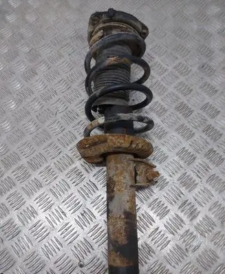 Volkswagen Touran I Front shock absorber/damper