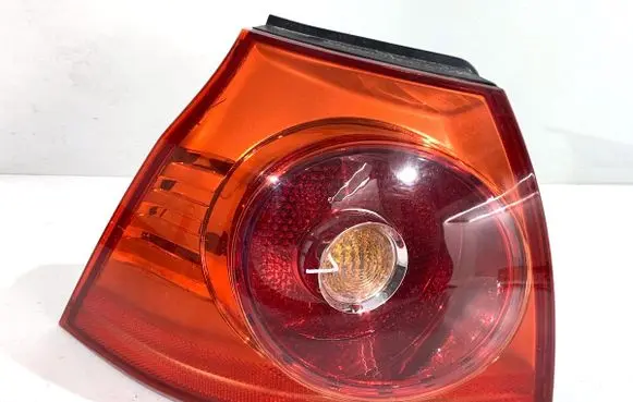 Volkswagen Golf V Rear/tail lights