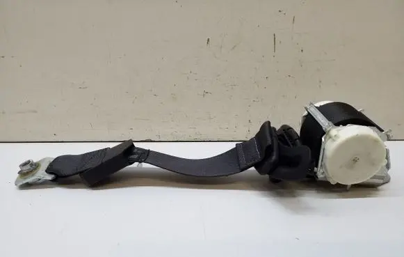 Jeep Cherokee Rear seatbelt 1WK65DX9AC P1WK65DX9AC
