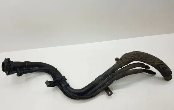 Fuel tank filler neck pipe
