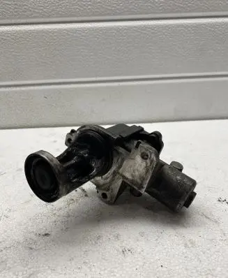 Skoda Superb B5 (3U) EGR valve 038131501AD