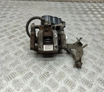 Opel Mokka B Rear brake caliper 9819059480