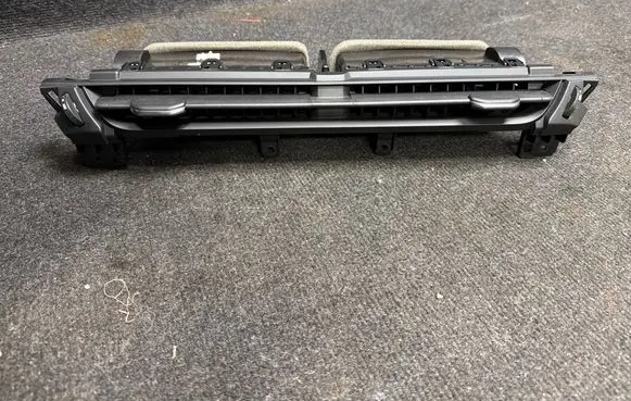 Jeep Grand Cherokee WL Dash center air vent grill 6PX91TRMAA 6PX87TRMAA 9963015
