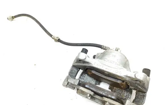 Nissan Qashqai J12 Front brake caliper
