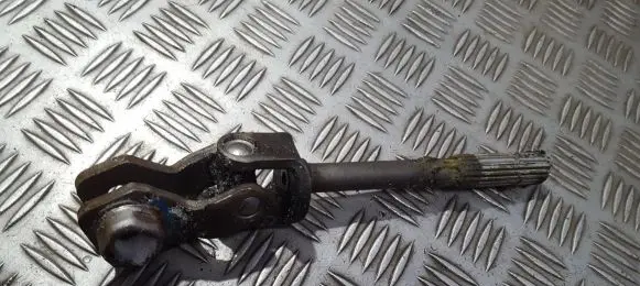 Nissan Qashqai Steering column universal joint