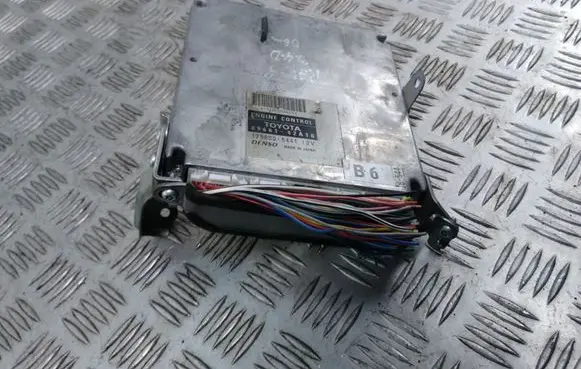 Toyota Corolla Verso E121 Engine control unit/module 8966142A10