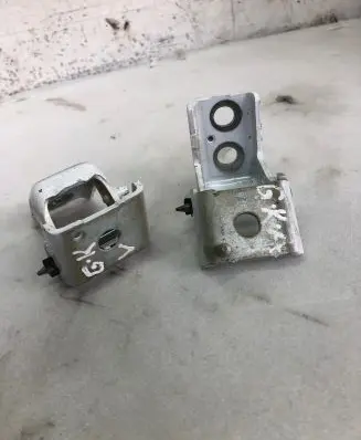 Peugeot 2008 II Rear door hinge set 