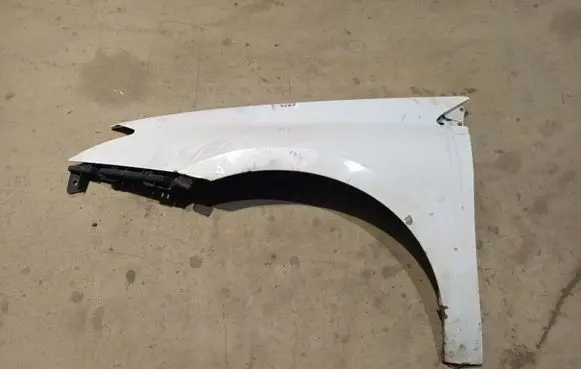 Renault Laguna III Fender
