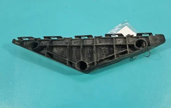 Toyota Avensis T270 Front bumper mounting bracket 5253505040 IMPRK1574858