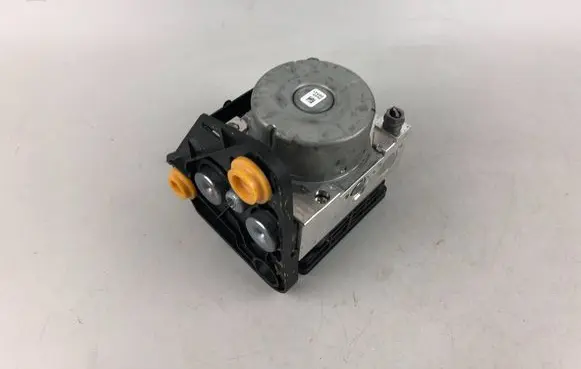 Volkswagen Golf VIII ABS Pump 5WA614517DG