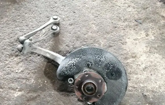 Audi A6 S6 C7 4G Front wheel hub