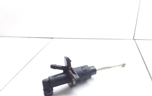 Volkswagen Fox Clutch slave cylinder 6Q0721388C