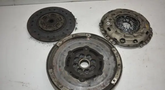 Mazda CX-7 Clutch set kit R2A116610B