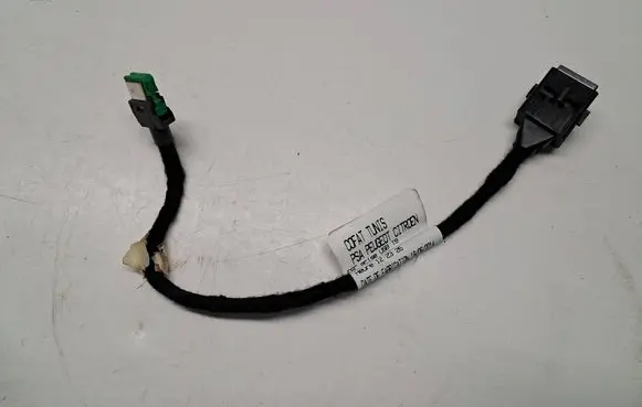 Peugeot 308 USB socket connector 9806048080
