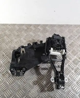 Volvo XC40 Front door exterior handle/bracket 30747094
