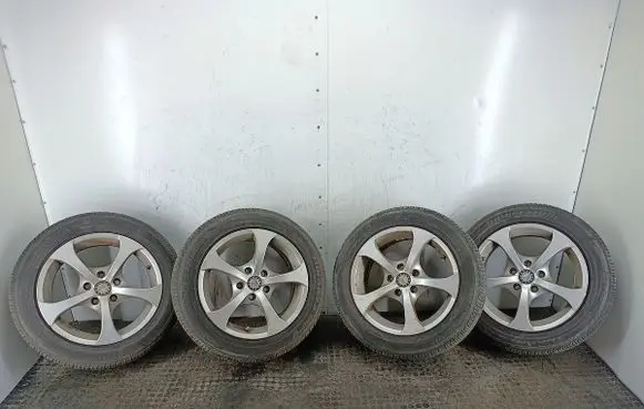 Volkswagen Jetta V R16 alloy rim 
