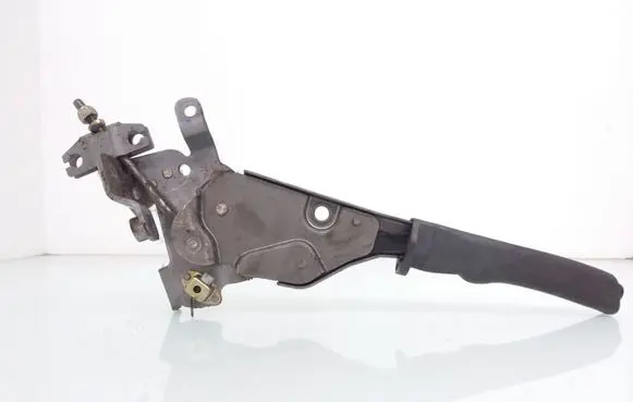 Handbrake/parking brake lever assembly