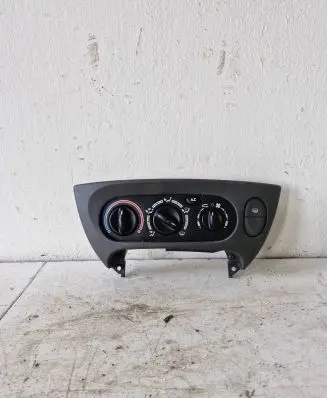 Renault Scenic I Climate control unit 663212P 102042