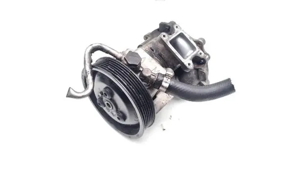 BMW 3 E90 E91 Power steering pump 6780413
