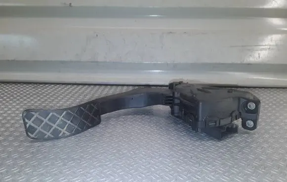 Audi A6 S6 C6 4F Accelerator throttle pedal 4F1723523B