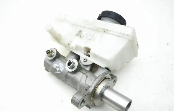 Nissan Navara D23 Master brake cylinder 0204842364